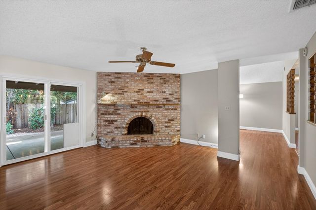 5904 Courville Ct, Fair Oaks, CA 95628