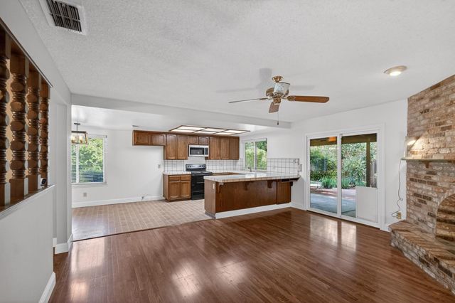 5904 Courville Ct, Fair Oaks, CA 95628