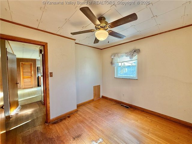 5114 Dean Drive, Charleston, WV 25313