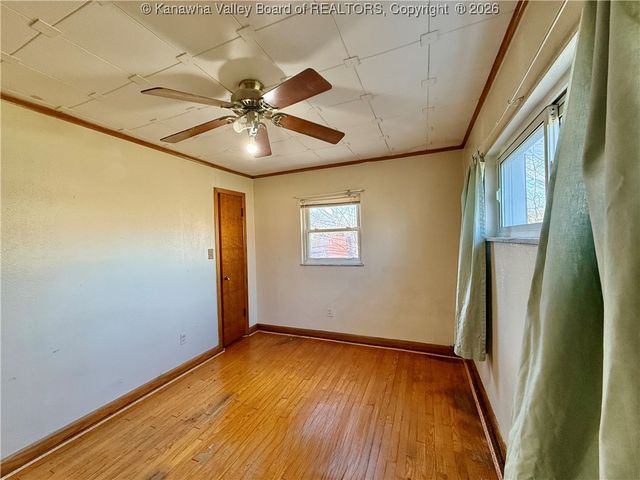 5114 Dean Drive, Charleston, WV 25313