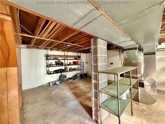 5114 Dean Drive, Charleston, WV 25313