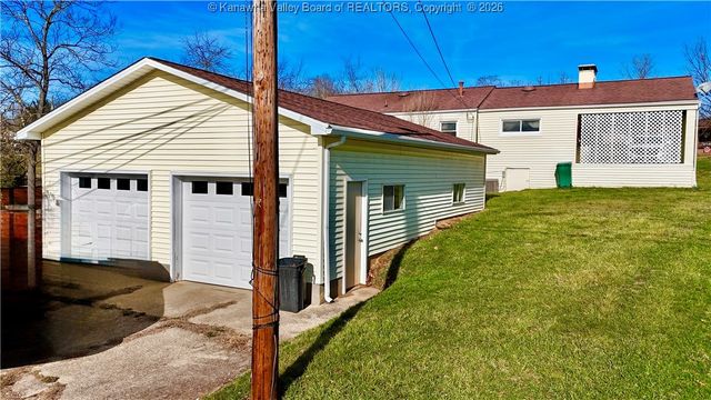 5114 Dean Drive, Charleston, WV 25313