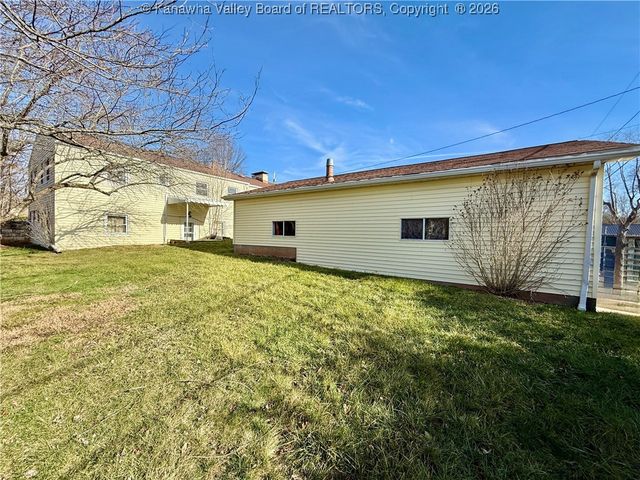 5114 Dean Drive, Charleston, WV 25313