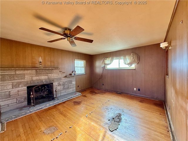 5114 Dean Drive, Charleston, WV 25313