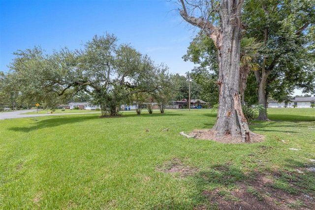 610 Decker Street, Jennings, LA 70546