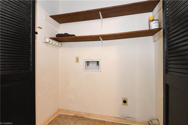 2208 Franklin Court, Burlington, NC 27215