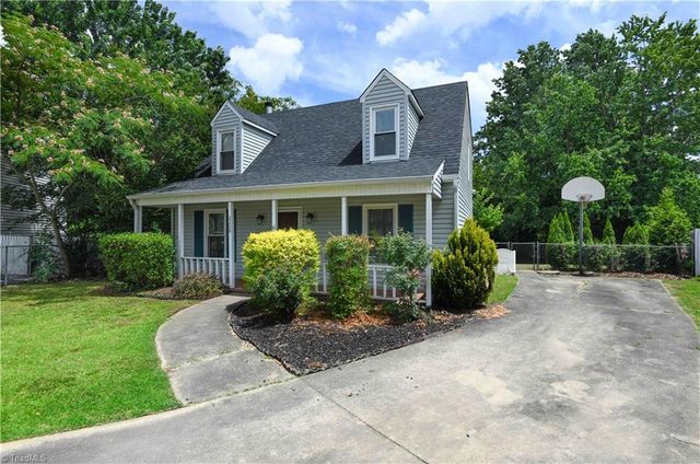 2208 Franklin Court, Burlington, NC 27215