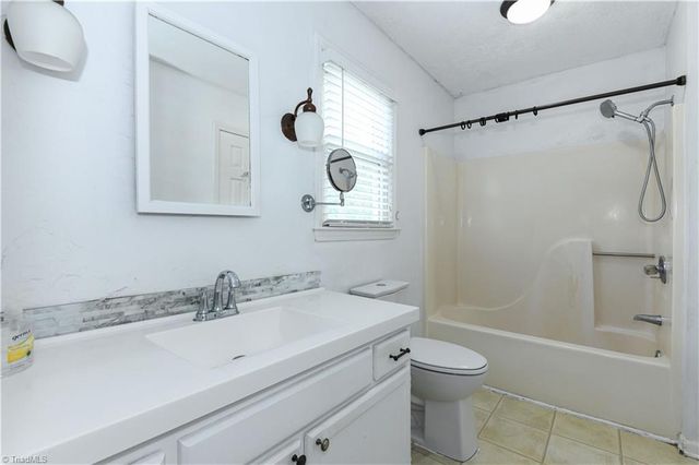 2208 Franklin Court, Burlington, NC 27215