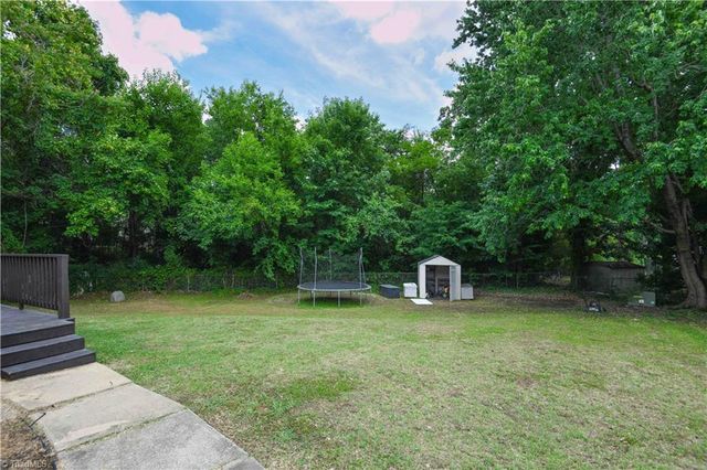 2208 Franklin Court, Burlington, NC 27215