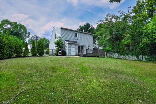 2208 Franklin Court, Burlington, NC 27215