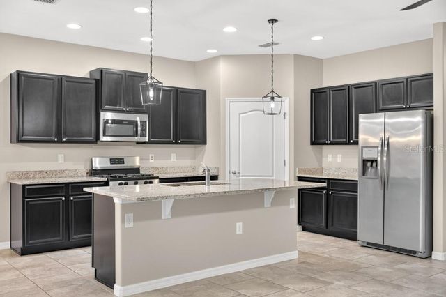 736 E VICTORIA TRAILS BOULEVARD, Deland, FL 32724
