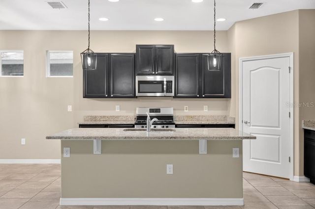 736 E VICTORIA TRAILS BOULEVARD, Deland, FL 32724