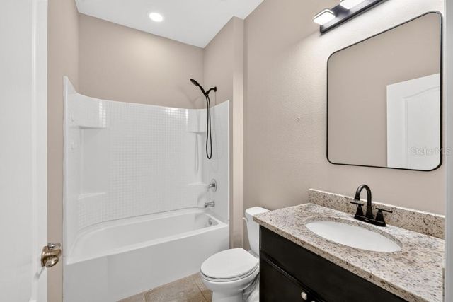 736 E VICTORIA TRAILS BOULEVARD, Deland, FL 32724