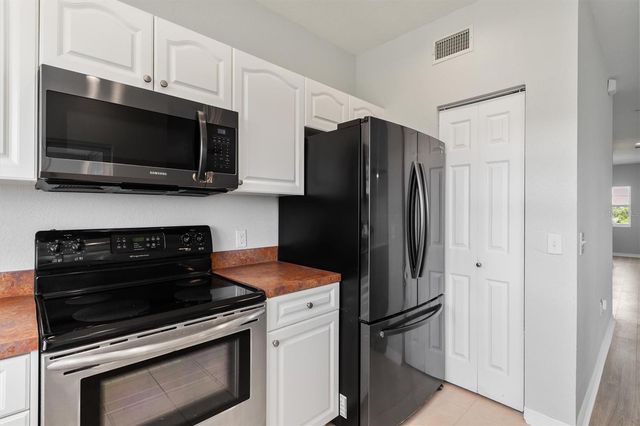 3923 CAPE HAZE DRIVE 302, Rotonda West, FL 33947