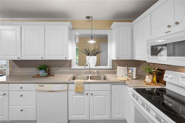 122 Park Lane, Lexington, NC 27292