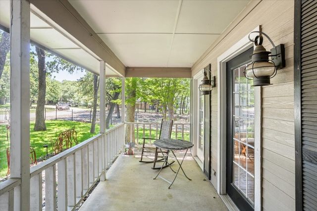 4500 Ridgecrest Drive, Arlington, TX 76017