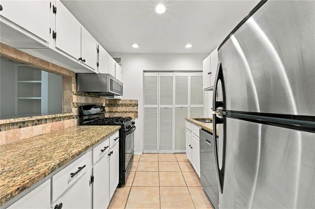 1001 River Mill Circle, Roswell, GA 30075