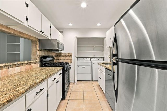 1001 River Mill Circle, Roswell, GA 30075