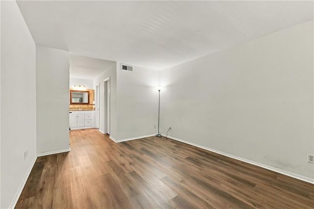 1001 River Mill Circle, Roswell, GA 30075