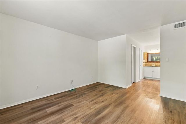 1001 River Mill Circle, Roswell, GA 30075