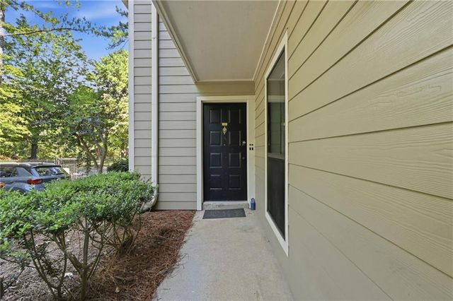1001 River Mill Circle, Roswell, GA 30075