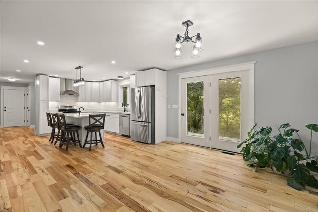198A Fremont, Taunton, MA 02780