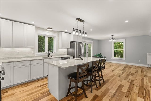198A Fremont, Taunton, MA 02780