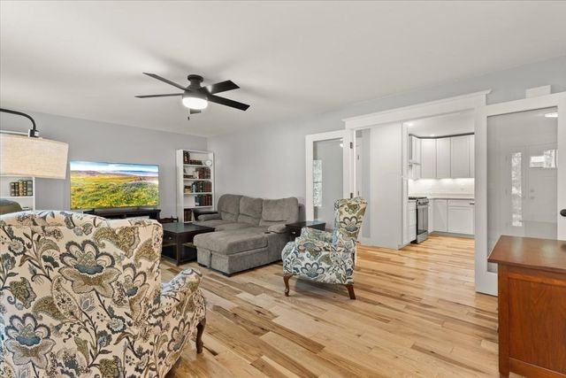 198A Fremont, Taunton, MA 02780