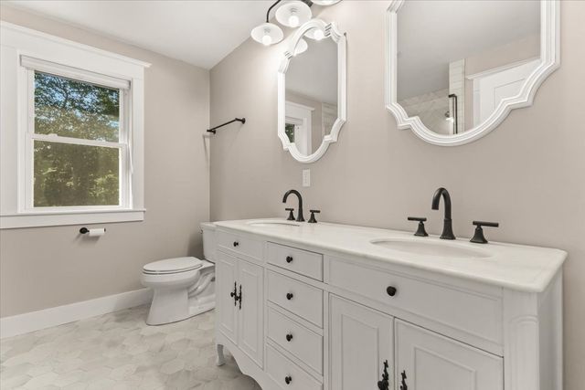 198A Fremont, Taunton, MA 02780