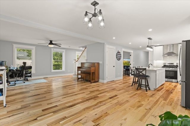 198A Fremont, Taunton, MA 02780
