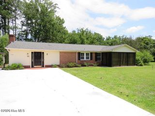 9424 Nc 210 Highway, Rocky Point, NC 28457