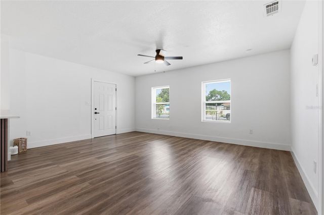 923 1ST AVENUE NW, Largo, FL 33770