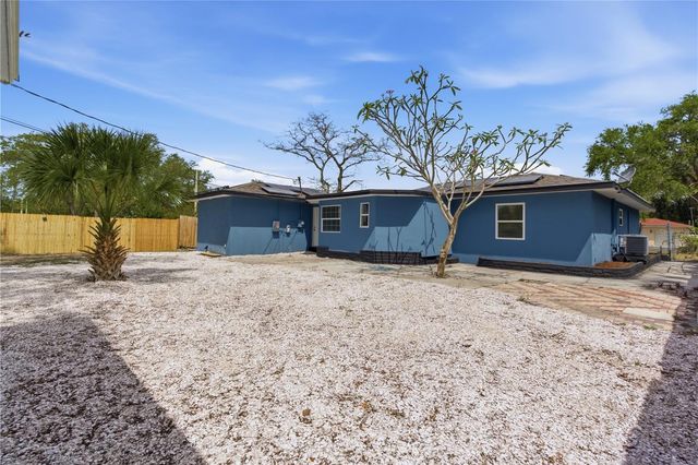 923 1ST AVENUE NW, Largo, FL 33770