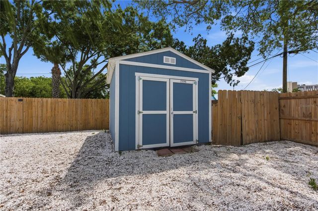 923 1ST AVENUE NW, Largo, FL 33770