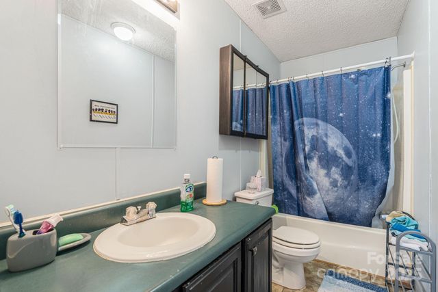 31 Grassy Hills Drive, Marion, NC 28752
