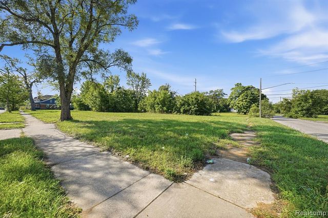 3063 Van Dyke Street, Detroit, MI 48214