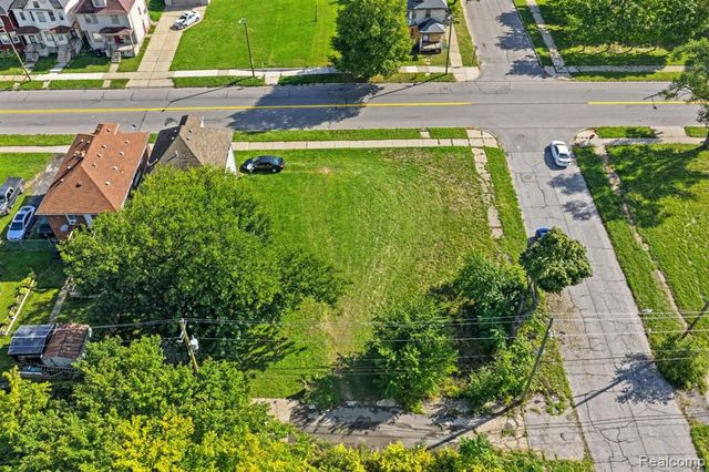 3063 Van Dyke Street, Detroit, MI 48214