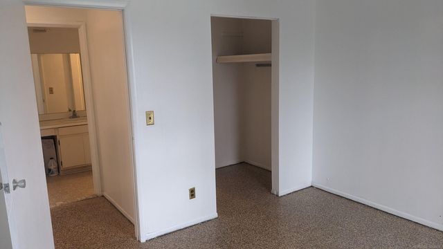 1565 Cherboneau Place 60, Detroit, MI 48207
