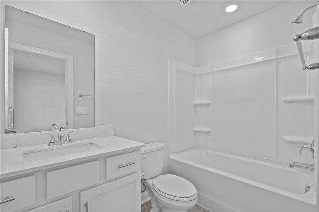 105 Madison Court, Gray Court, SC 29645