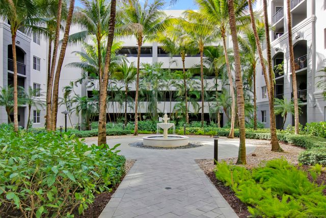 1660 Renaissance Commons Boulevard 2122, Boynton Beach, FL 33426