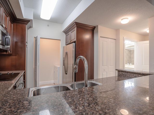 1660 Renaissance Commons Boulevard 2122, Boynton Beach, FL 33426