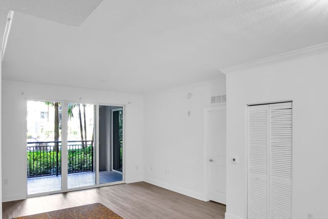 1660 Renaissance Commons Boulevard 2122, Boynton Beach, FL 33426