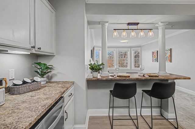 81 S Williams St Unit 303, Burlington, VT 05401