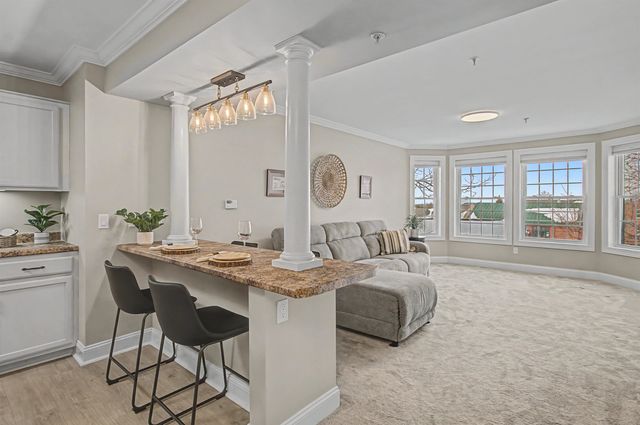 81 S Williams St Unit 303, Burlington, VT 05401