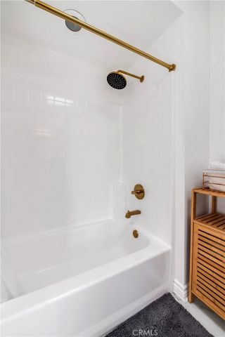 4832 Whitsett Avenue 305, Valley Village, CA 91607