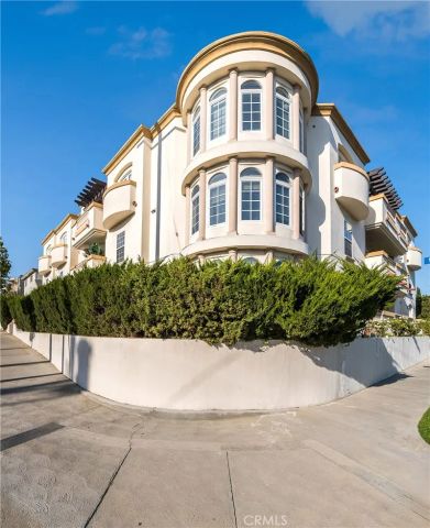 4832 Whitsett Avenue 305, Valley Village, CA 91607