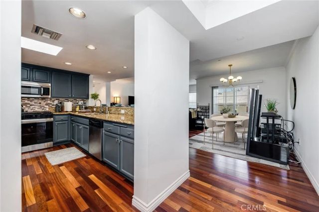 4832 Whitsett Avenue 305, Valley Village, CA 91607