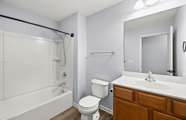 9175 Coneflower Drive 104, West Des Moines, IA 50266