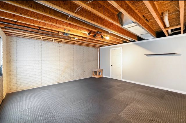 9175 Coneflower Drive 104, West Des Moines, IA 50266