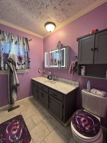 658 Jackson Ave, Lewisburg, TN 37091